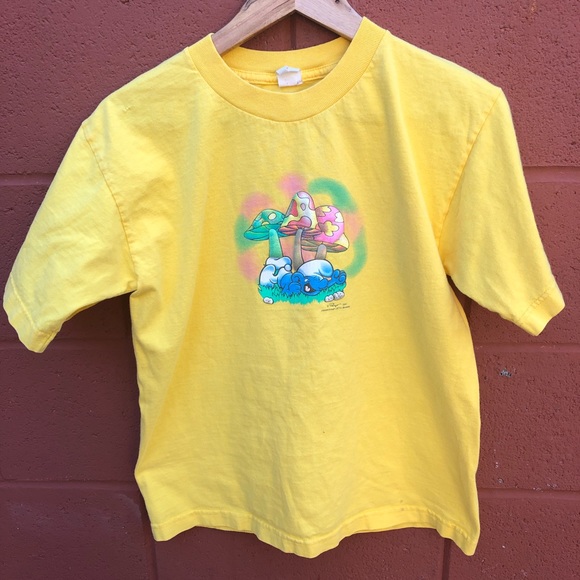 Vintage Smurf Shroom Rave Tshirt 